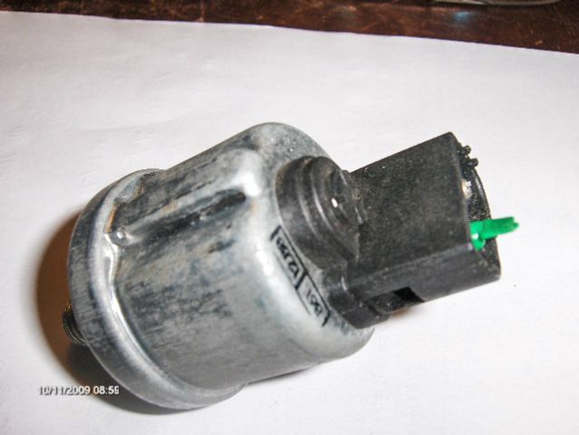 VDO
OLIETRYKSKONTAKT 10 x 1/8