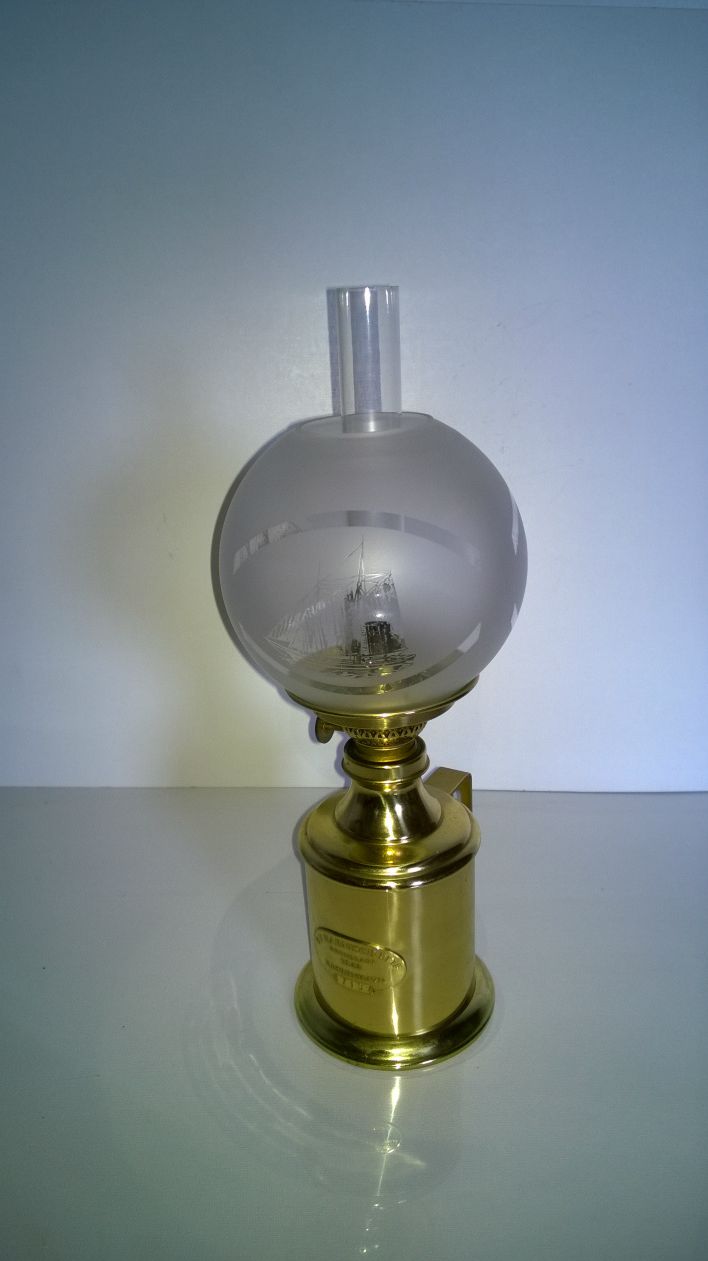 PIGEON LAMP